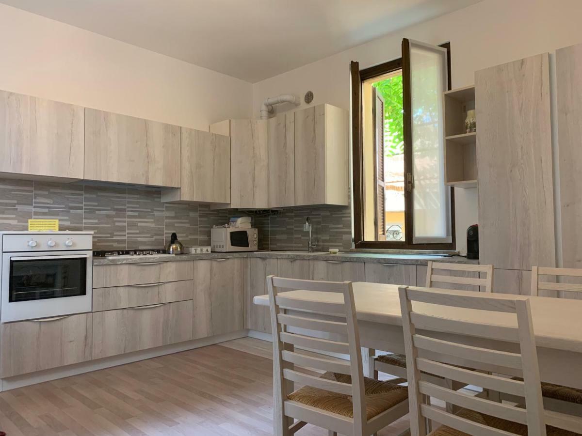 Tomba Di Giulietta Verona